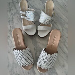 Bulk of women shoes (2 sandals)